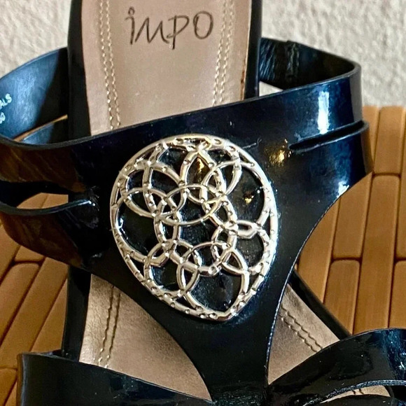 IMPO Patent Leather Mules with lovely silver accent! Size 6 1/2 M with 3" Heels - Picture 2 of 8